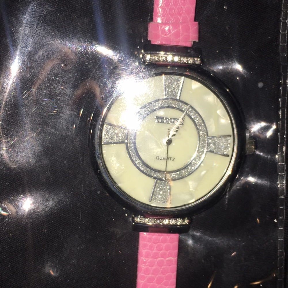 Pink Terner watch - Picture 2 of 2